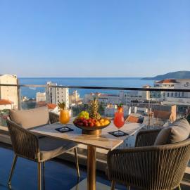 Luxury family residance, hotel in Bečići