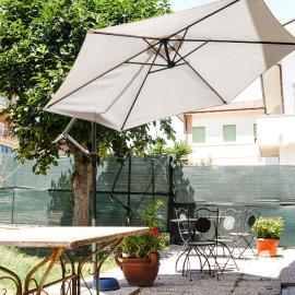 Guest House Da Roby, hotel in Porto SantʼElpidio