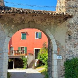 Casa Olivia Bardolino - Garda Lake, hotel in Bardolino