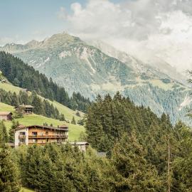 Hotel Bergkristall Zillertal - Adults Only, hotel em Hippach