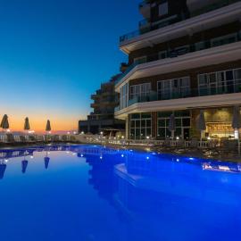 Toto Hotel & Apartments, готель у Вльорі