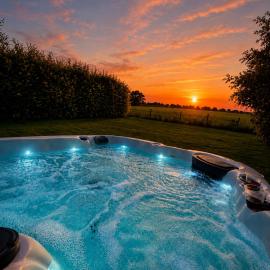 Country View House with Hot tub -Norfolk Broads, hotel din Burgh Saint Margaret