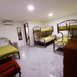 HOSTAL SAN MARINO, khách sạn ở Manta