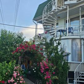 " У Татьяны", hotel in Cholpon-Ata