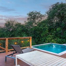 Heated Pool for Family Retreat Grill Loungers & Views, hotel in Canyon Lake
