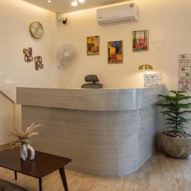 Best Inn Hostel and Café Patong Beach, hotel di Pantai Patong