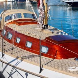 Garuda yacht, хотел в Нида