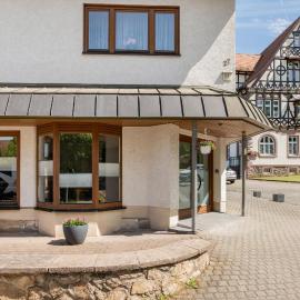 Ferienwohnung Hopf, хотел в Бад Либенщайн