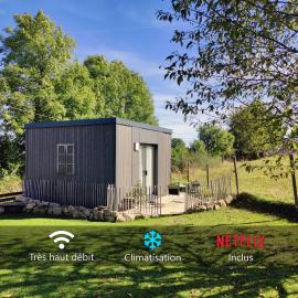 L'Oustalou - Tiny house en Aubrac - vue panoramique sur la nature, hotel en Aumont-Aubrac