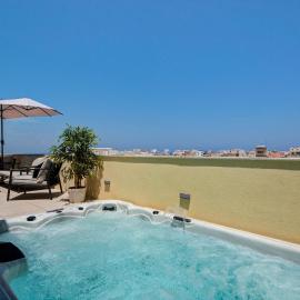 Panoramic Sea View 3BR Penthouse with Pool Jacuzzi