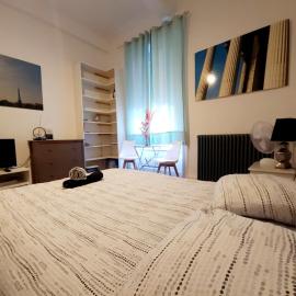 Le Klein, Studio au calme au centre de Besançon, Hotel in Besançon