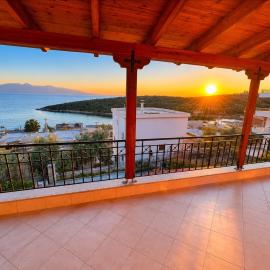 Portside Living, hotel in Sarandë