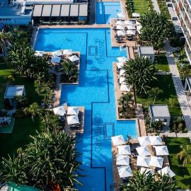 Luxury 3 bedroom Penthouse with huge 255m2 Terrace with Jacuzzi in Courtyard Iskele