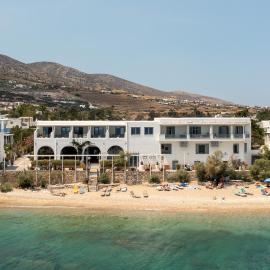 Blue Waves Suites & Apartments - To Kyma, hotelli kohteessa Drios