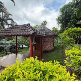 Sumeru valley vagamon, hotel in Idukki