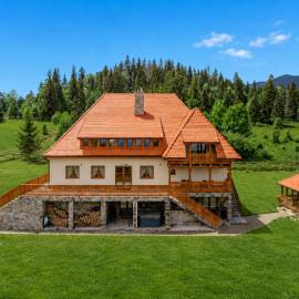 ROGOChalet – hotel w mieście Rogojel