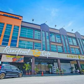 Collection O Near Tanjung Batu Formerly 4orty Inn, hotel a Bintulu