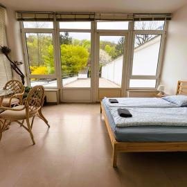 ROOMS Udolni - Červený kostel, hótel í Brno