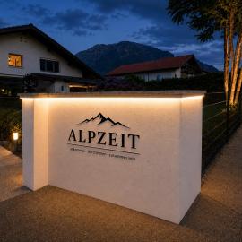 Alpzeit Ferienwohnung، فندق في بايريش جمأين