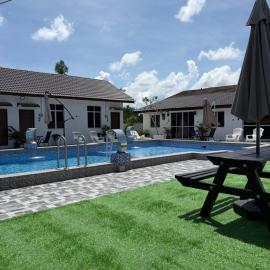 D' Ehsan Homestay & Chalet