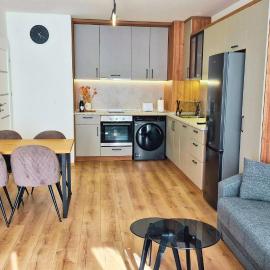 Modern Varna Apartment with Free Parking and Balcony