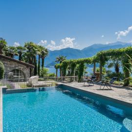 Luxury Villa in Tremezzo con piscina โรงแรมในเตรเมสโซ