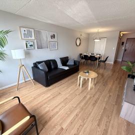 Spacious and Minimalist Apartment on Pentagon City