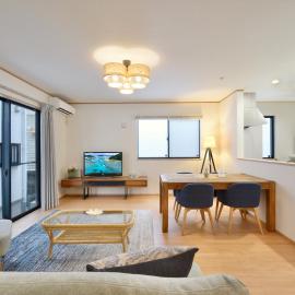 北谷町港1, hotel v destinaci Čatan