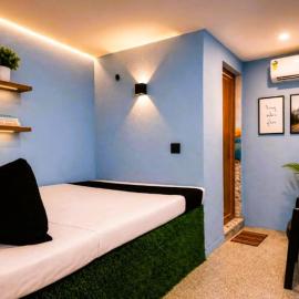 HOTEL - Shree Krishnaa!! Beside to The Railway #Station# !!, hotelli kohteessa Bhubaneshwar