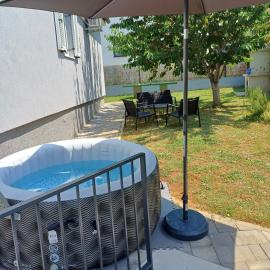 Holiday Home Mihaela, hotel i Višnjan