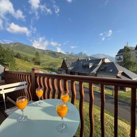 Charmante Maisonnette Peyragudes 6 adultes et 2 enfants, hotel u gradu Loudenvielle