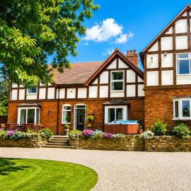 Arden Hill Farmhouse - Hot Tub, Snooker Table, Sleeps 16