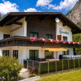 Biancas Ferienwohnung im Haus Roswitha, hotel Tumpenben