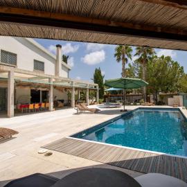 Canpera Family Villa