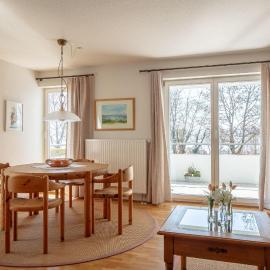 Ferienwohnung Sonnenfreuden direkt am See, ideal für Paare, hotel en Überlingen