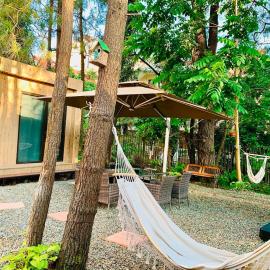 Bohemia, 50m to Beach, 2 Bedrooms, Sleeps 6-8 โรงแรมในอูเรคี