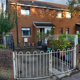 Divis street guest house