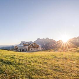 Rifugio Alpino Pralongià, hotelli kohteessa Corvara in Badia