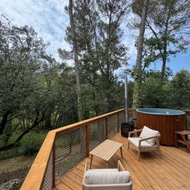 Domaine d'Olga - Lodges & SPA, hotel in Aniane