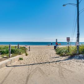 Steps to Beach! OOB Studio w/ Grill Access
