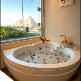 New White Pyramids Inn, hotel in Caïro