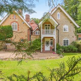 6 Bed in Haslemere oc-c34083, hotel u gradu Haslemere