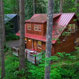 Glacier Pines، فندق في Glacier