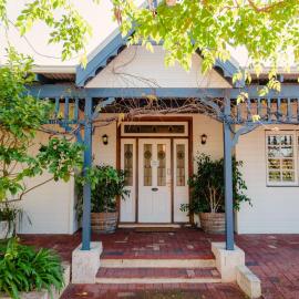 Lanterns Retreat, hotel in Dunsborough
