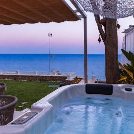 Casa Folimanka, 250sqm Garden Duplex with Jacuzzi, Sea View & Cinema