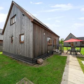 Lodge 24 - Ruby Red