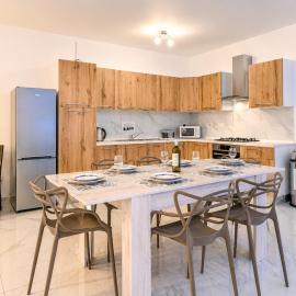 Central Comfort Apartment - Steps From All Amenities