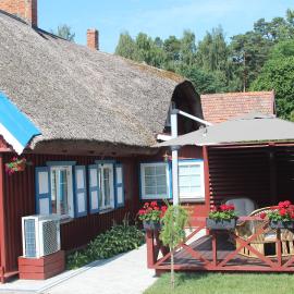 Amber Retreat Nida with Free Parking & 2 Bedrooms, hotel i Neringa