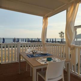 The Beach Camping Village, hotel in Marina di Carrara