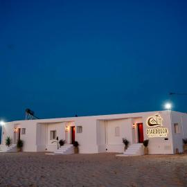 Diar Douja - Beach front Resort Tazerka, hotel a Tazarka